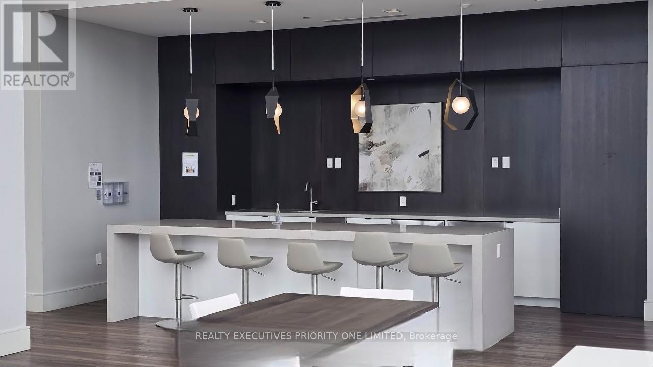 2018 - 9000 Jane Street, Vaughan, Ontario  L4K 0M6 - Photo 10 - N12430087