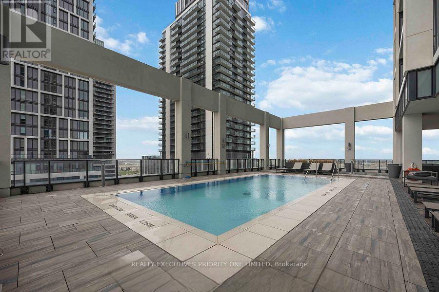 2018 - 9000 Jane Street, Vaughan, Ontario  L4K 0M6 - Photo 12 - N12430087