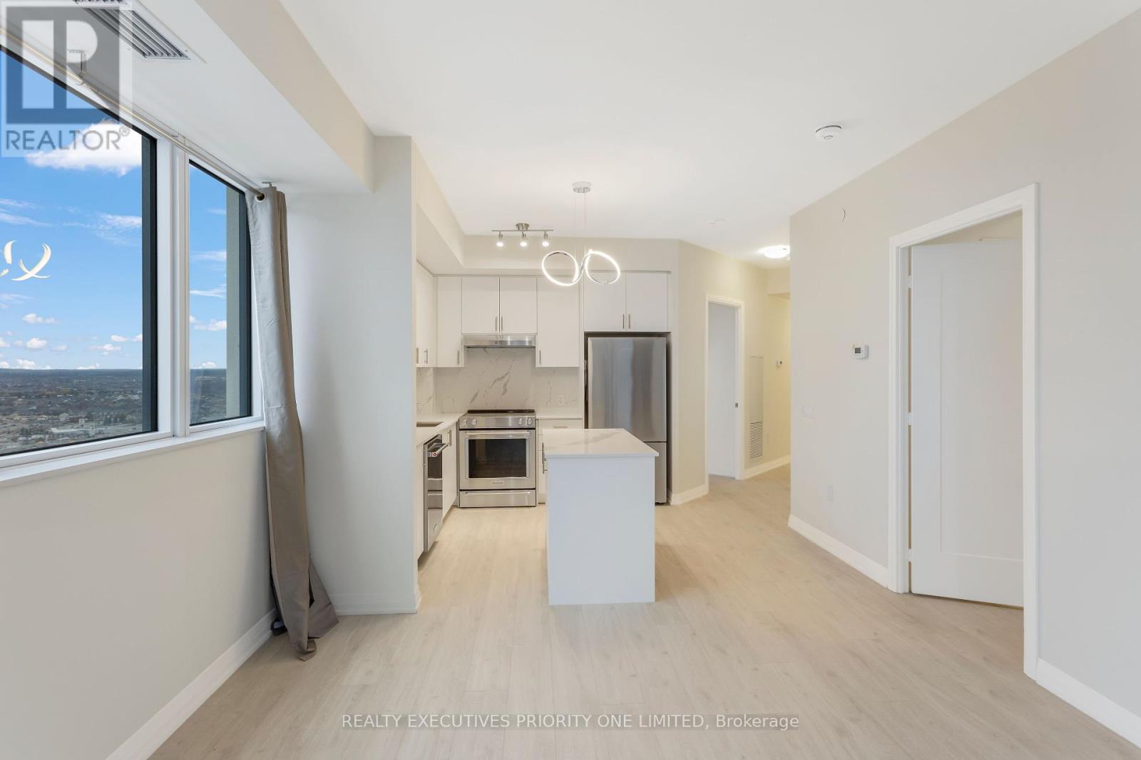2018 - 9000 Jane Street, Vaughan, Ontario  L4K 0M6 - Photo 13 - N12430087