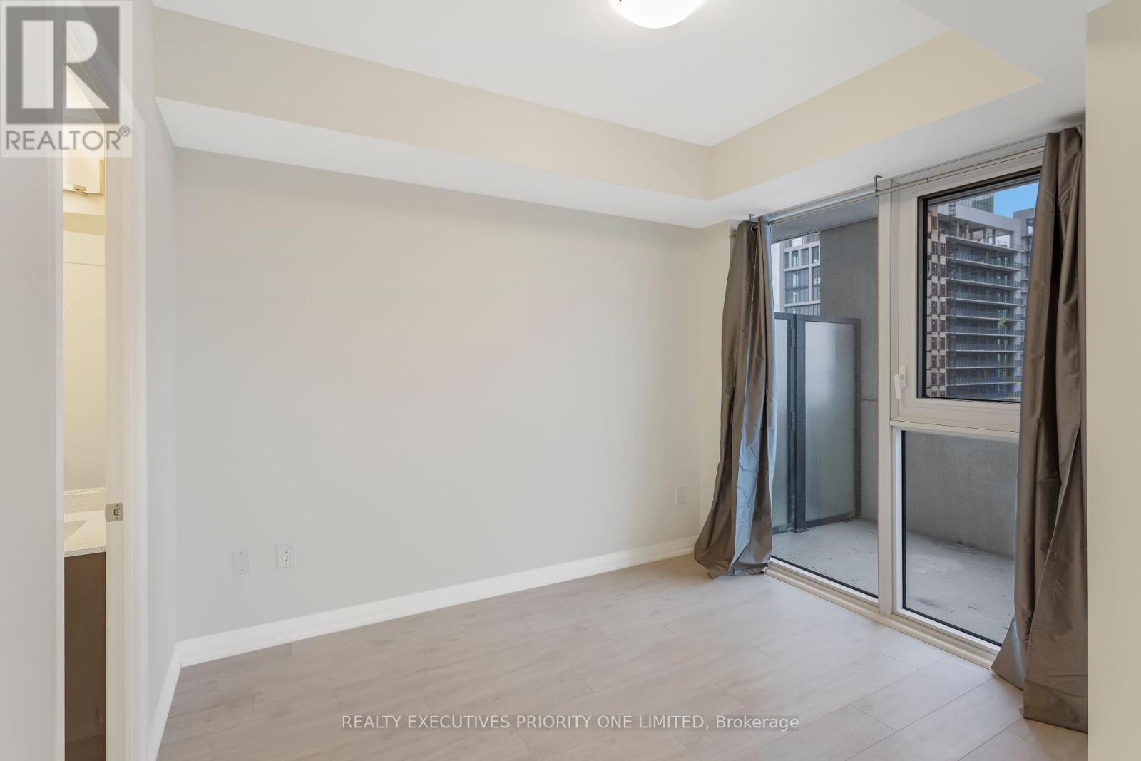 2018 - 9000 Jane Street, Vaughan, Ontario  L4K 0M6 - Photo 16 - N12430087