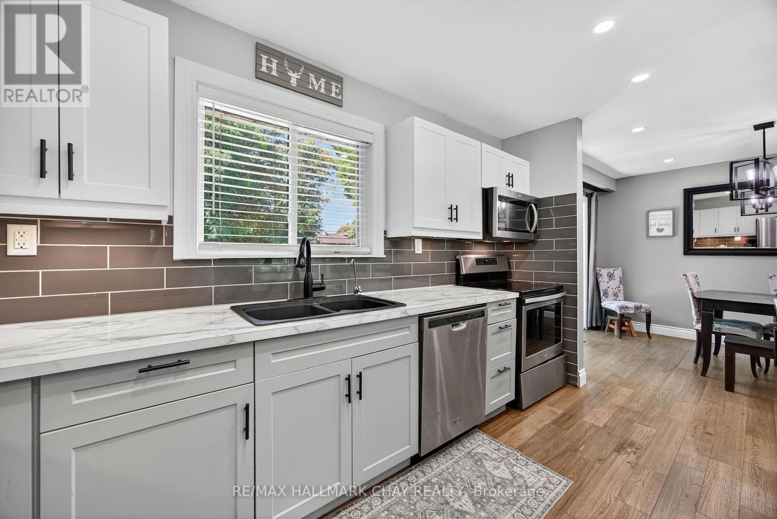 56 Briar Road, Barrie, Ontario  L4N 3M4 - Photo 13 - S12430073
