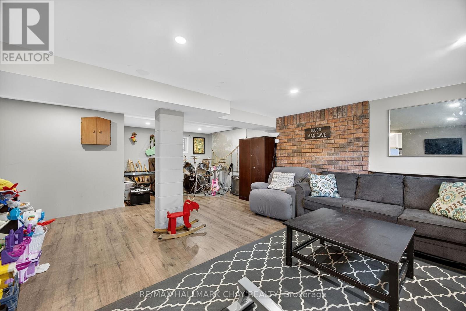 56 Briar Road, Barrie, Ontario  L4N 3M4 - Photo 28 - S12430073