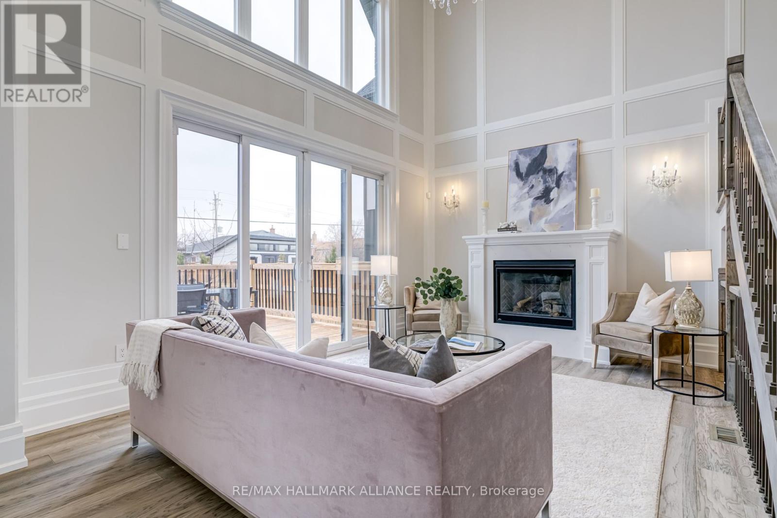 350 Weighton Drive, Oakville, Ontario  L6K 2R4 - Photo 13 - W12430075
