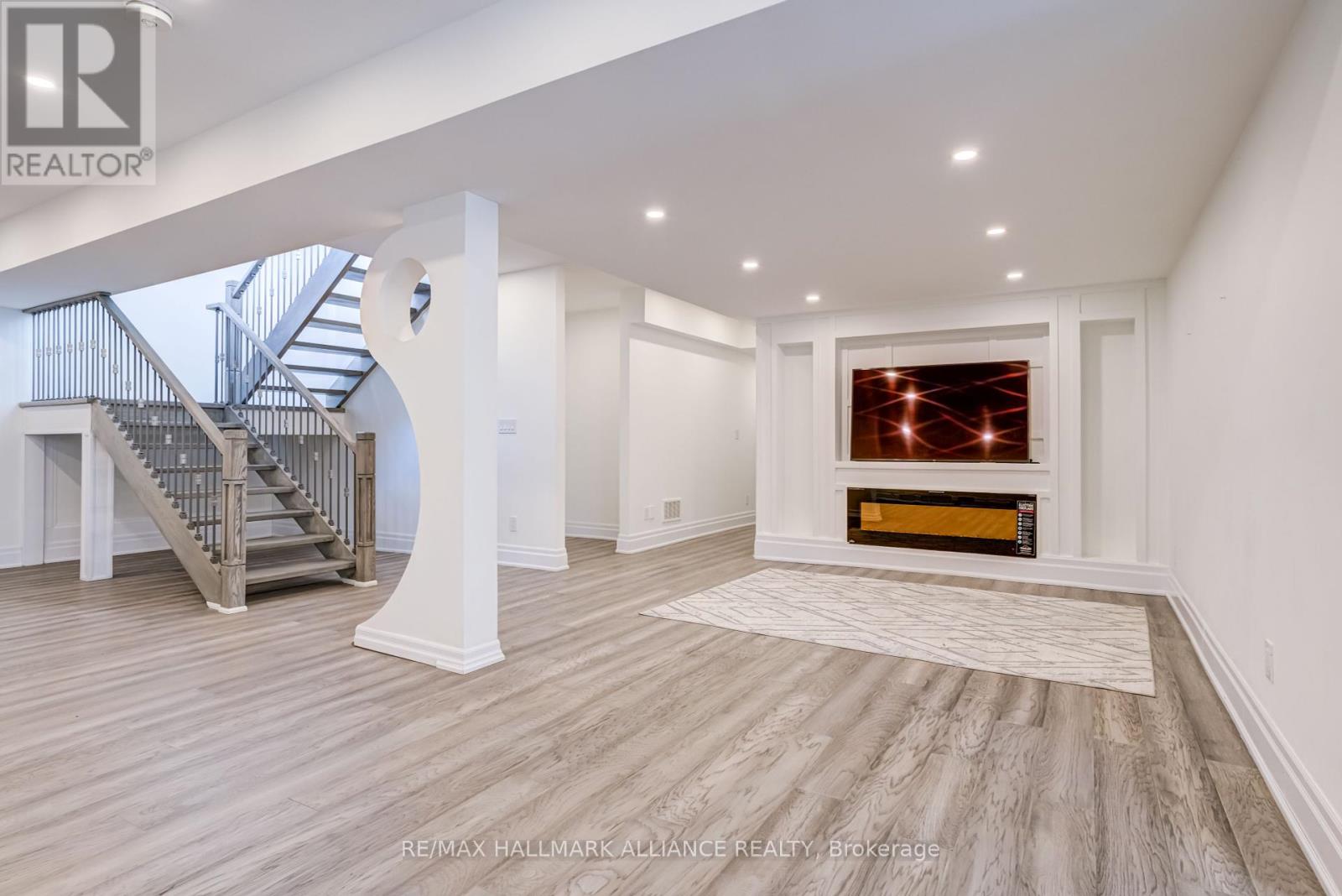 350 Weighton Drive, Oakville, Ontario  L6K 2R4 - Photo 42 - W12430075