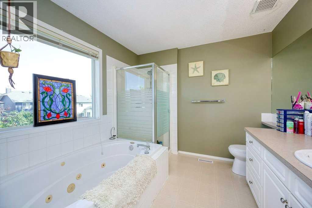 42 Chapalina Way Se, Calgary, Alberta  T2X 3P1 - Photo 13 - A2260105