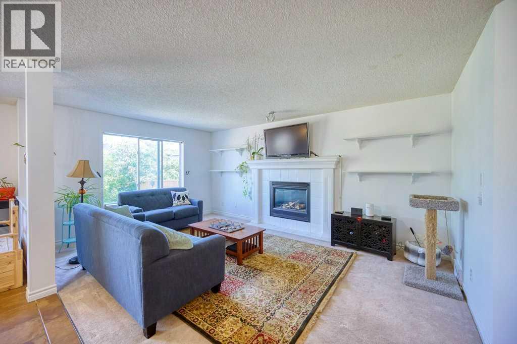 42 Chapalina Way Se, Calgary, Alberta  T2X 3P1 - Photo 5 - A2260105