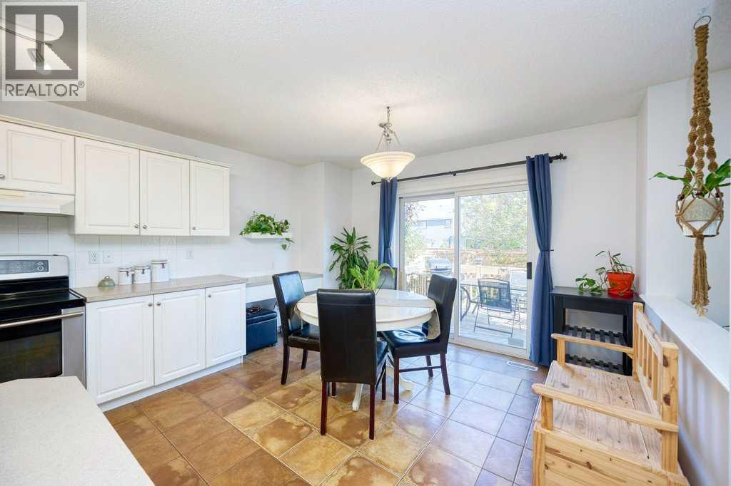 42 Chapalina Way Se, Calgary, Alberta  T2X 3P1 - Photo 6 - A2260105