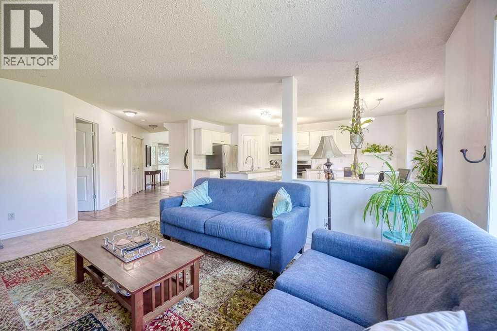 42 Chapalina Way Se, Calgary, Alberta  T2X 3P1 - Photo 9 - A2260105