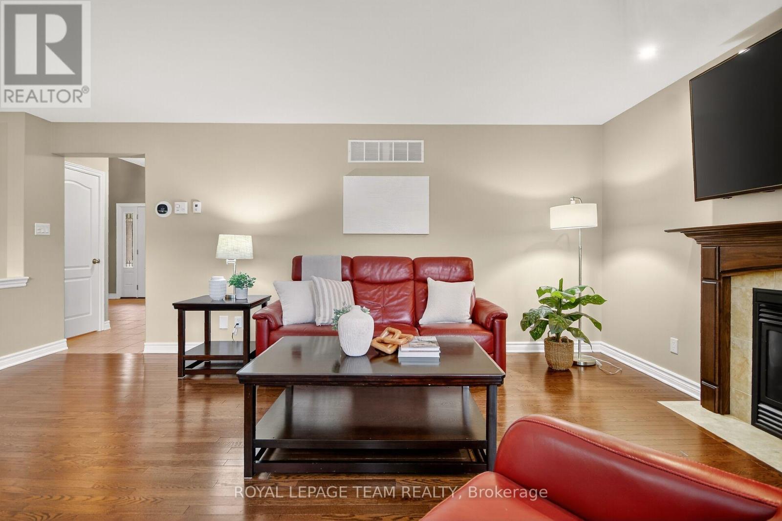 124 Comba Drive, Carleton Place, Ontario  K7C 4V7 - Photo 18 - X12430096