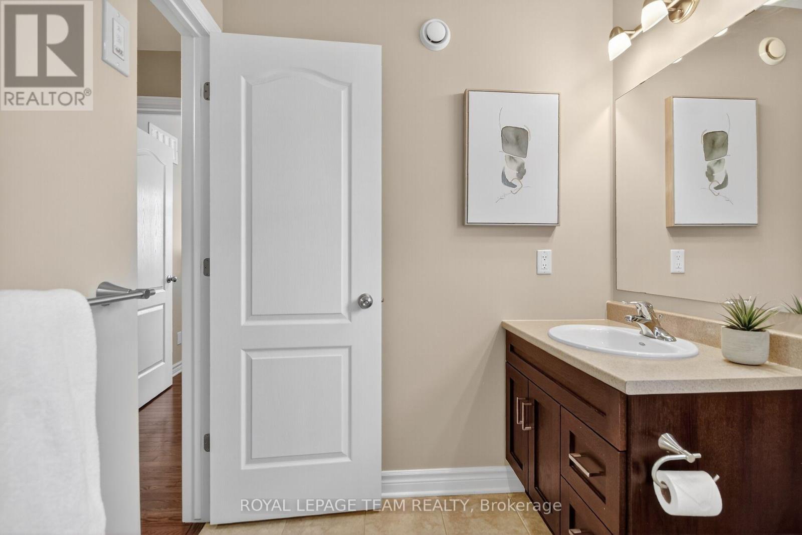 124 Comba Drive, Carleton Place, Ontario  K7C 4V7 - Photo 35 - X12430096