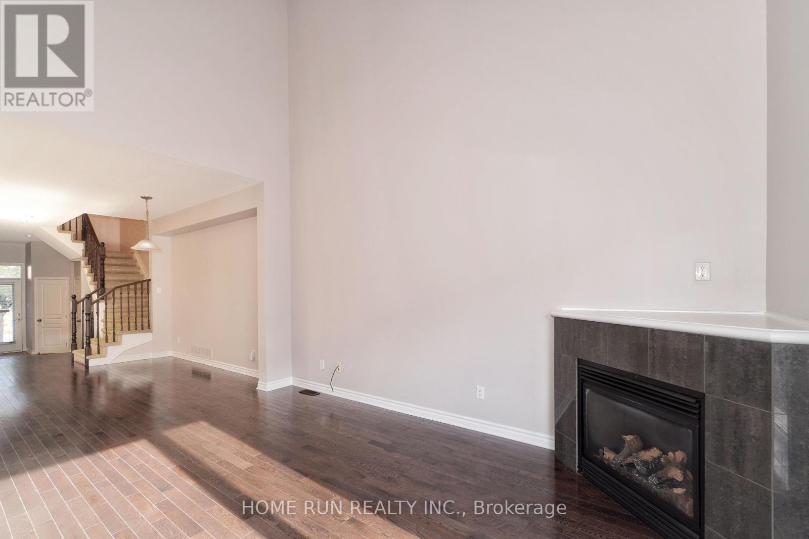 115 Watchhorn Grove, Ottawa, Ontario  K1V 2N3 - Photo 12 - X12430112