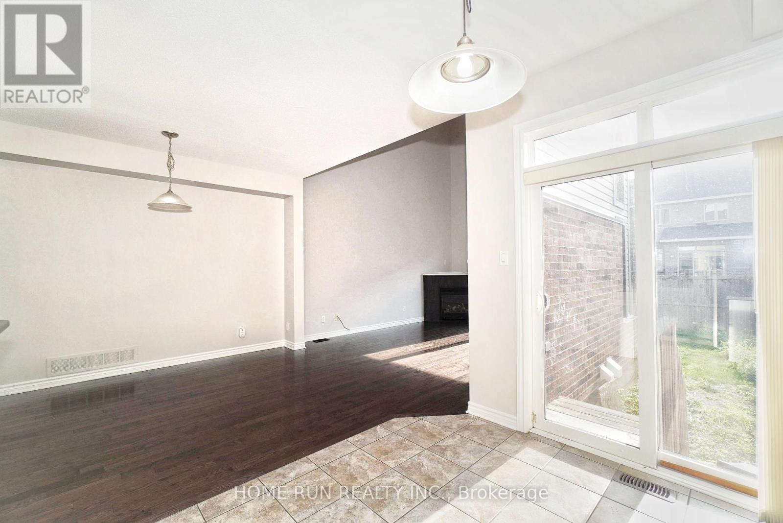 115 Watchhorn Grove, Ottawa, Ontario  K1V 2N3 - Photo 21 - X12430112