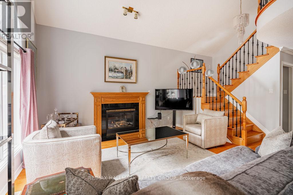 62 Wittingham Drive, Ottawa, Ontario  K2G 6H5 - Photo 12 - X12430116