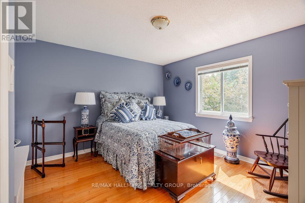 62 Wittingham Drive, Ottawa, Ontario  K2G 6H5 - Photo 28 - X12430116