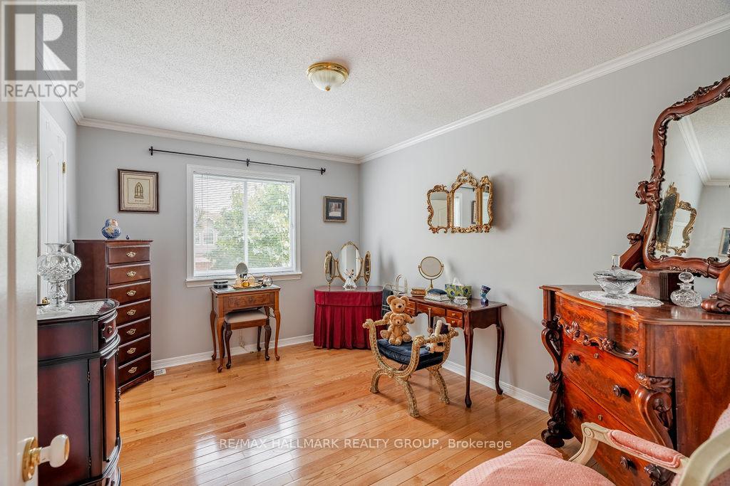62 Wittingham Drive, Ottawa, Ontario  K2G 6H5 - Photo 32 - X12430116