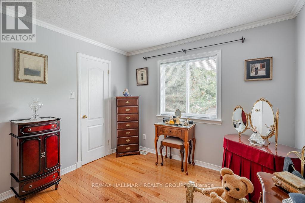 62 Wittingham Drive, Ottawa, Ontario  K2G 6H5 - Photo 33 - X12430116