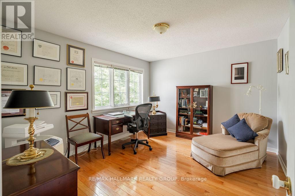 62 Wittingham Drive, Ottawa, Ontario  K2G 6H5 - Photo 35 - X12430116