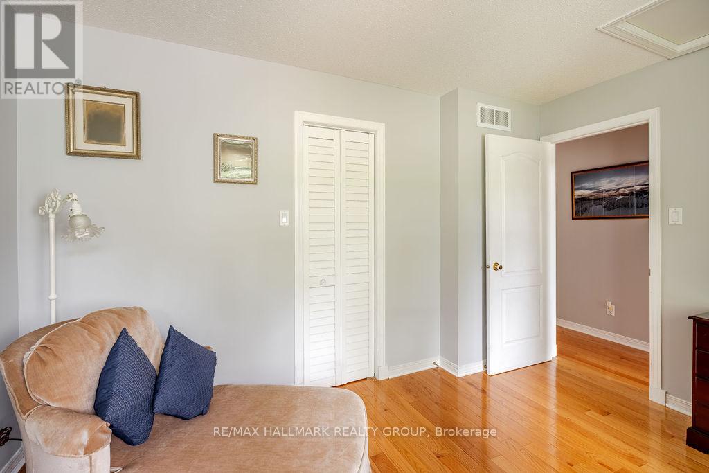62 Wittingham Drive, Ottawa, Ontario  K2G 6H5 - Photo 36 - X12430116