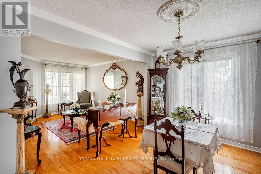 62 Wittingham Drive, Ottawa, Ontario  K2G 6H5 - Photo 8 - X12430116