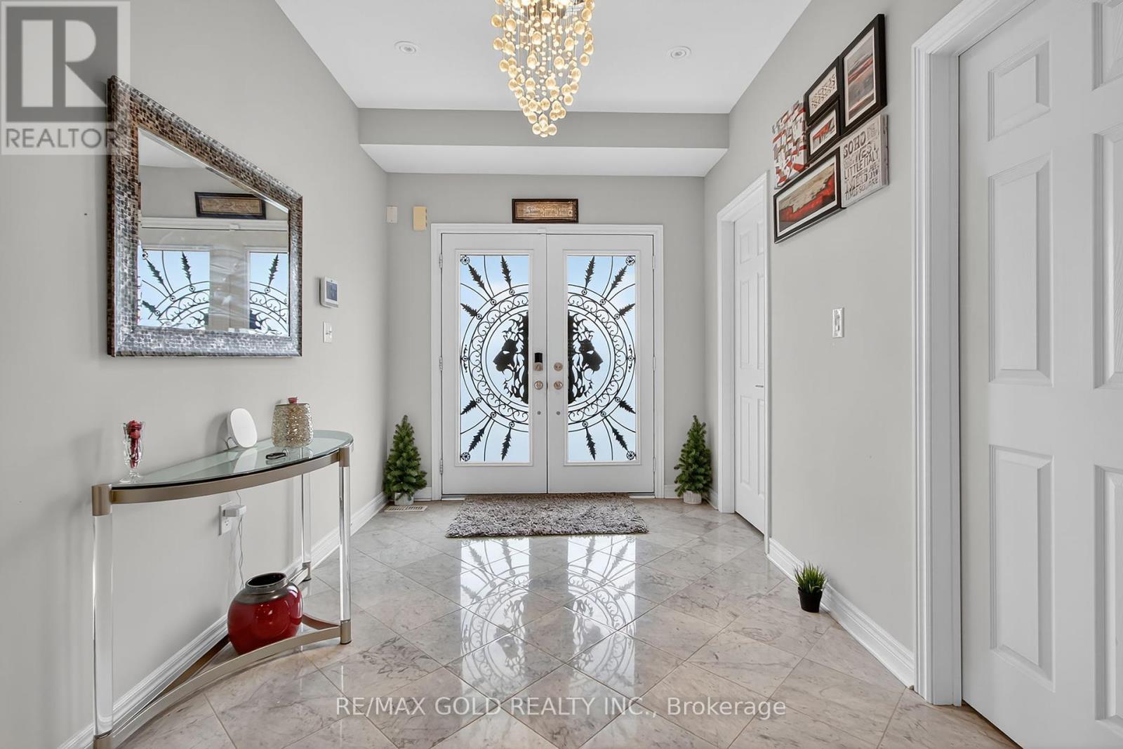 135 Watermill Street, Kitchener, Ontario  N2P 0G4 - Photo 5 - X12430077