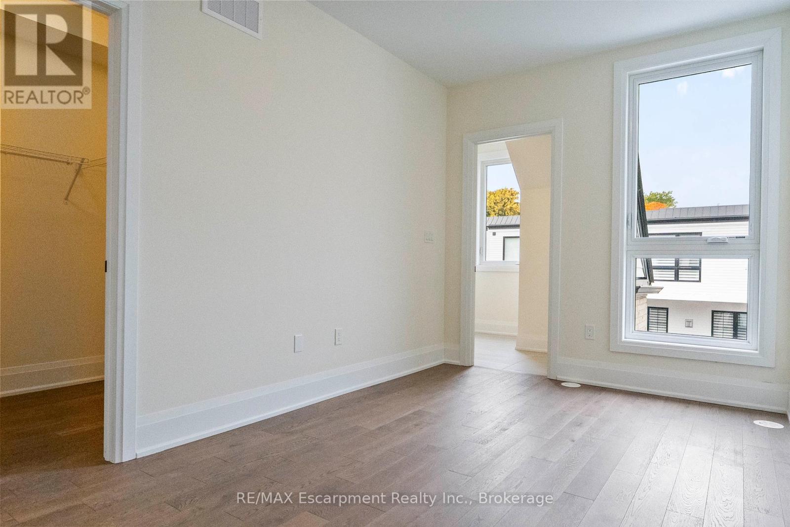 2 - 138 East Street, Oakville, Ontario  L6L 0H9 - Photo 42 - W12430094