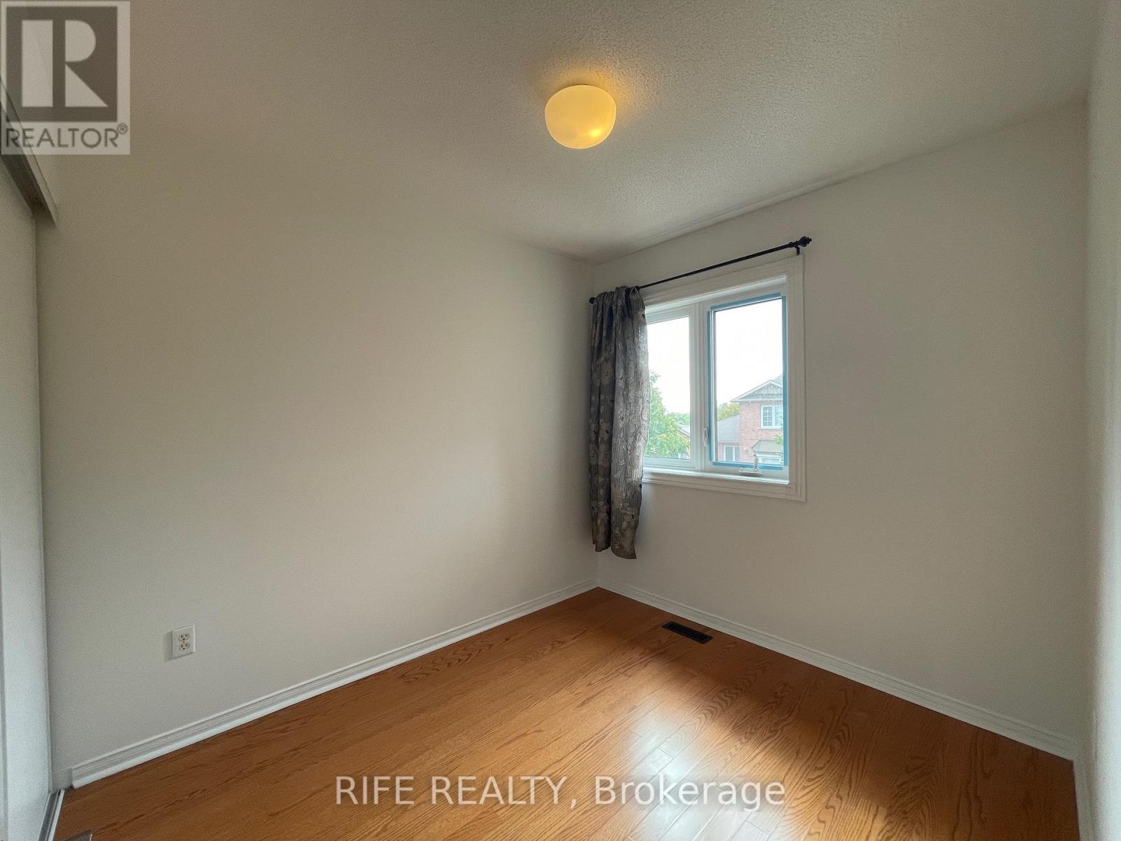 68 Rougehaven Way, Markham, Ontario  L3P 7W5 - Photo 11 - N12392074