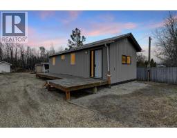 10320 105 Avenue, Hythe, Ca