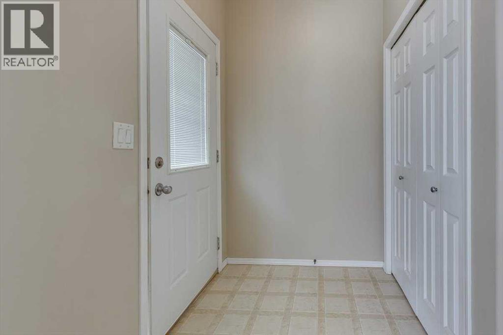 9, 2 Hinshaw Drive, Sylvan Lake, Alberta  T4S 2J2 - Photo 9 - A2230118