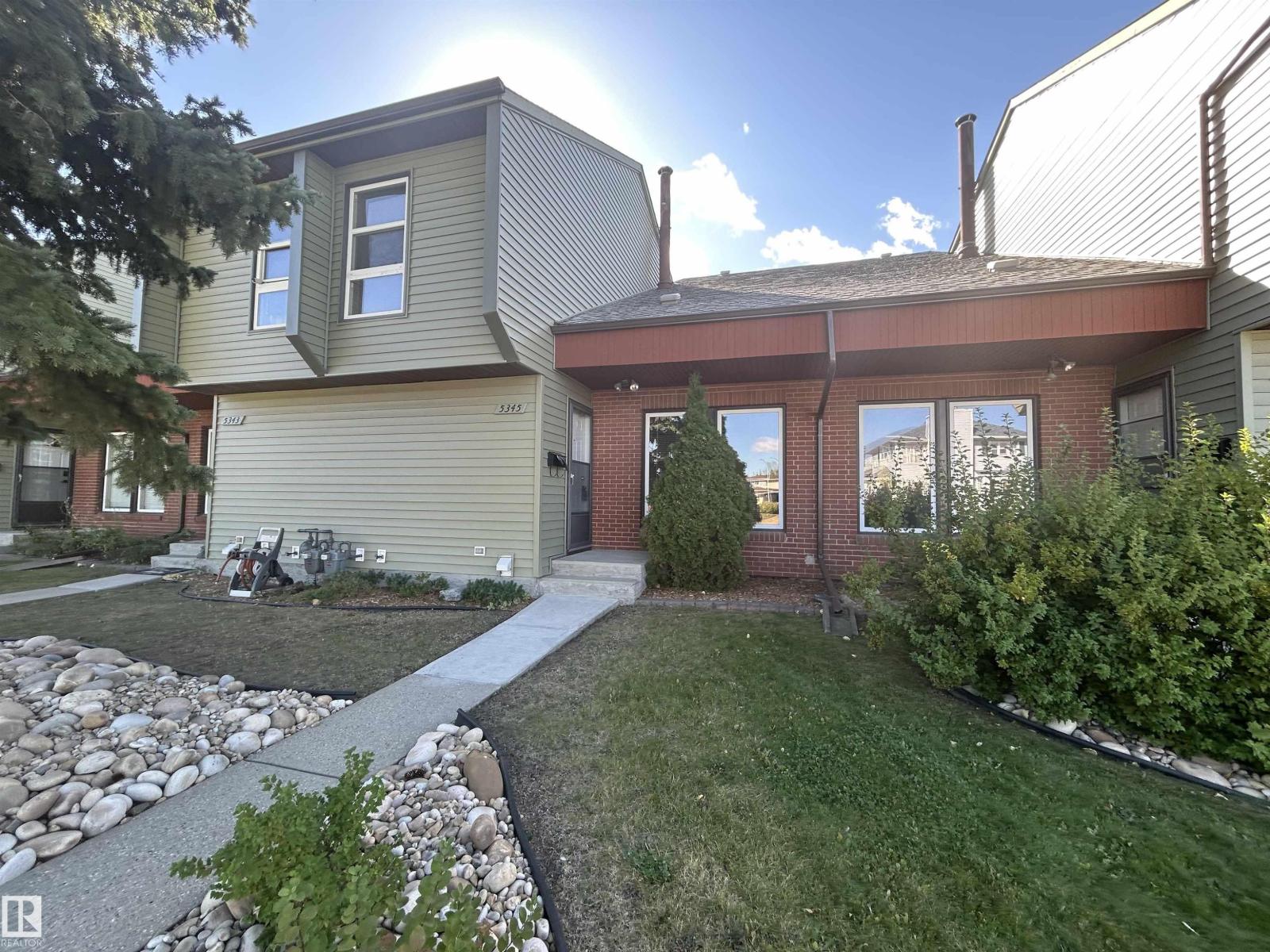 5345 Hill View Cr Nw, Edmonton, Alberta  T6L 1V9 - Photo 1 - E4459659