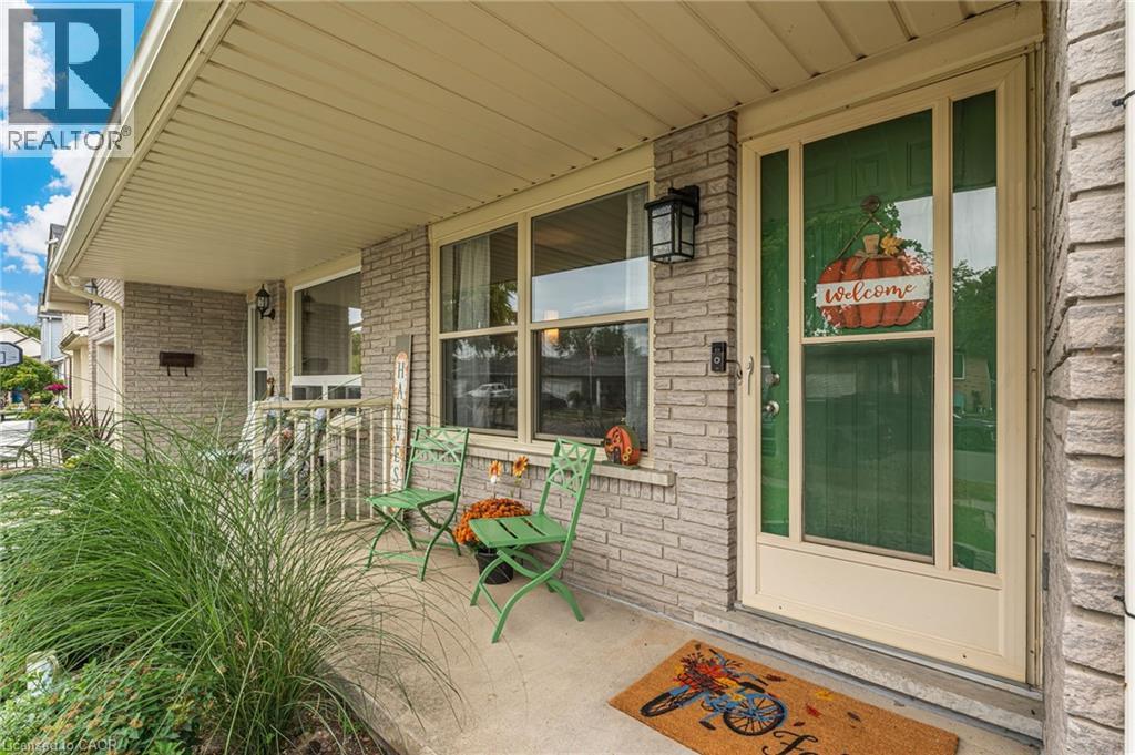 5880 Crimson Drive, Niagara Falls, Ontario  L2G 7T7 - Photo 3 - 40773648