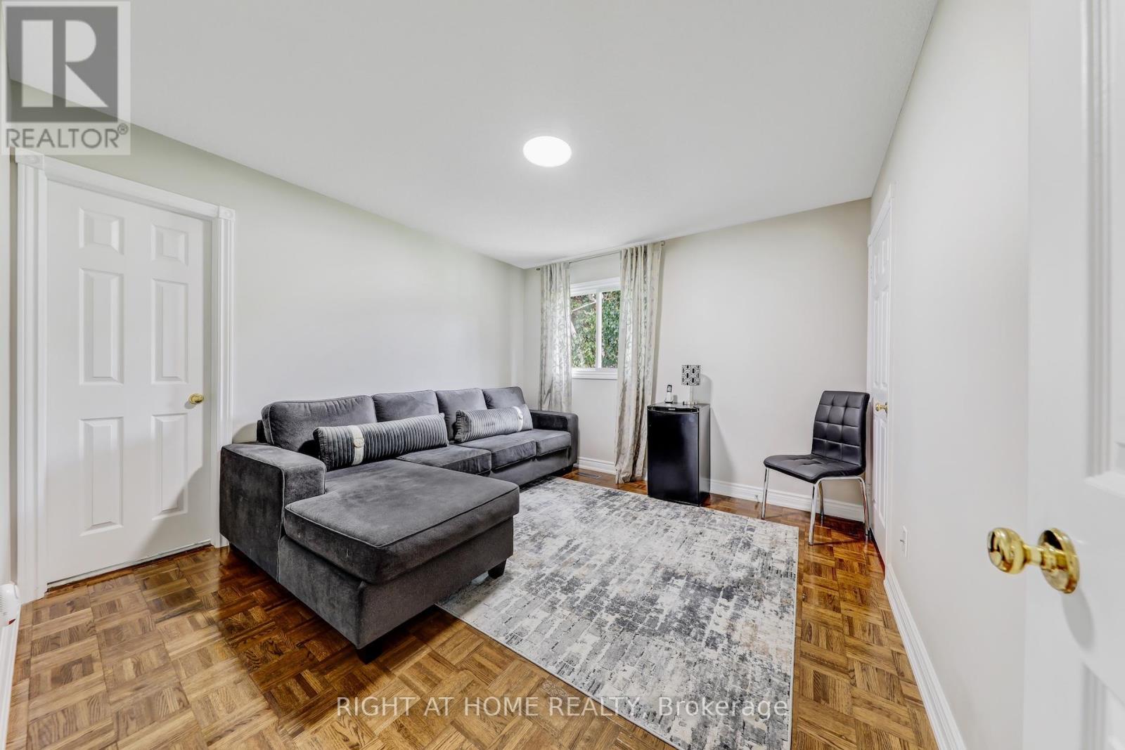 20 Woburn Drive, Vaughan, Ontario  L4L 7H8 - Photo 32 - N12430115