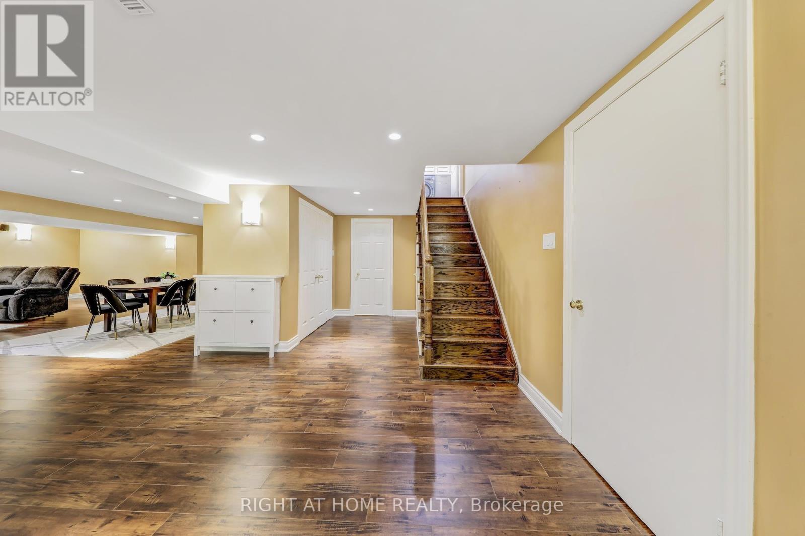 20 Woburn Drive, Vaughan, Ontario  L4L 7H8 - Photo 37 - N12430115