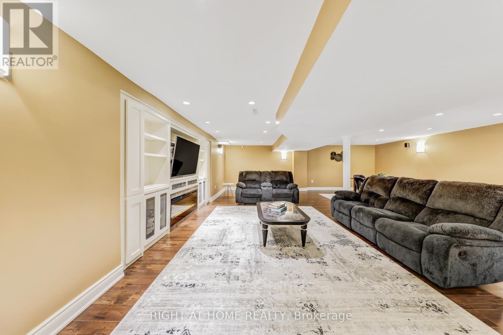 20 Woburn Drive, Vaughan, Ontario  L4L 7H8 - Photo 41 - N12430115