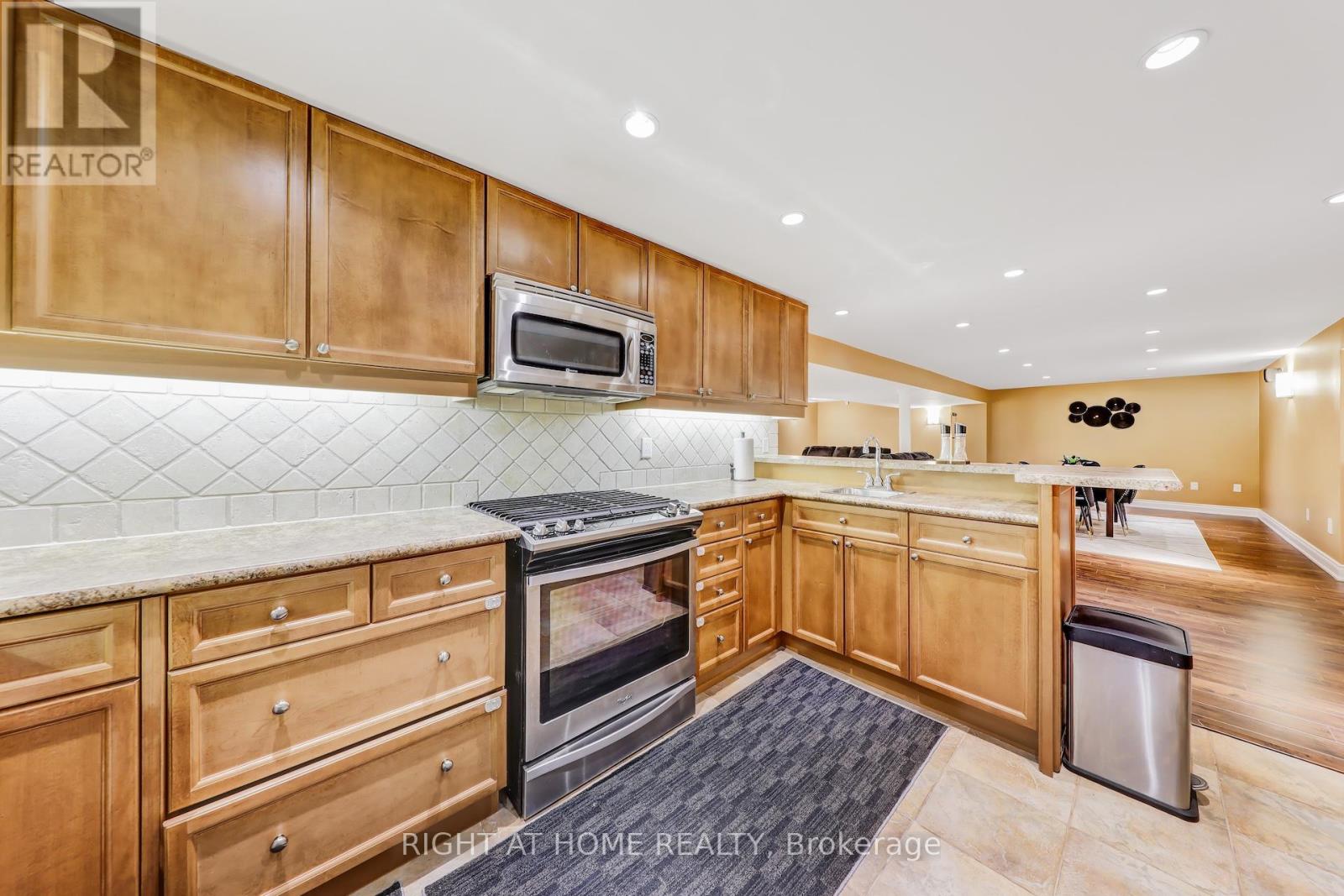 20 Woburn Drive, Vaughan, Ontario  L4L 7H8 - Photo 43 - N12430115