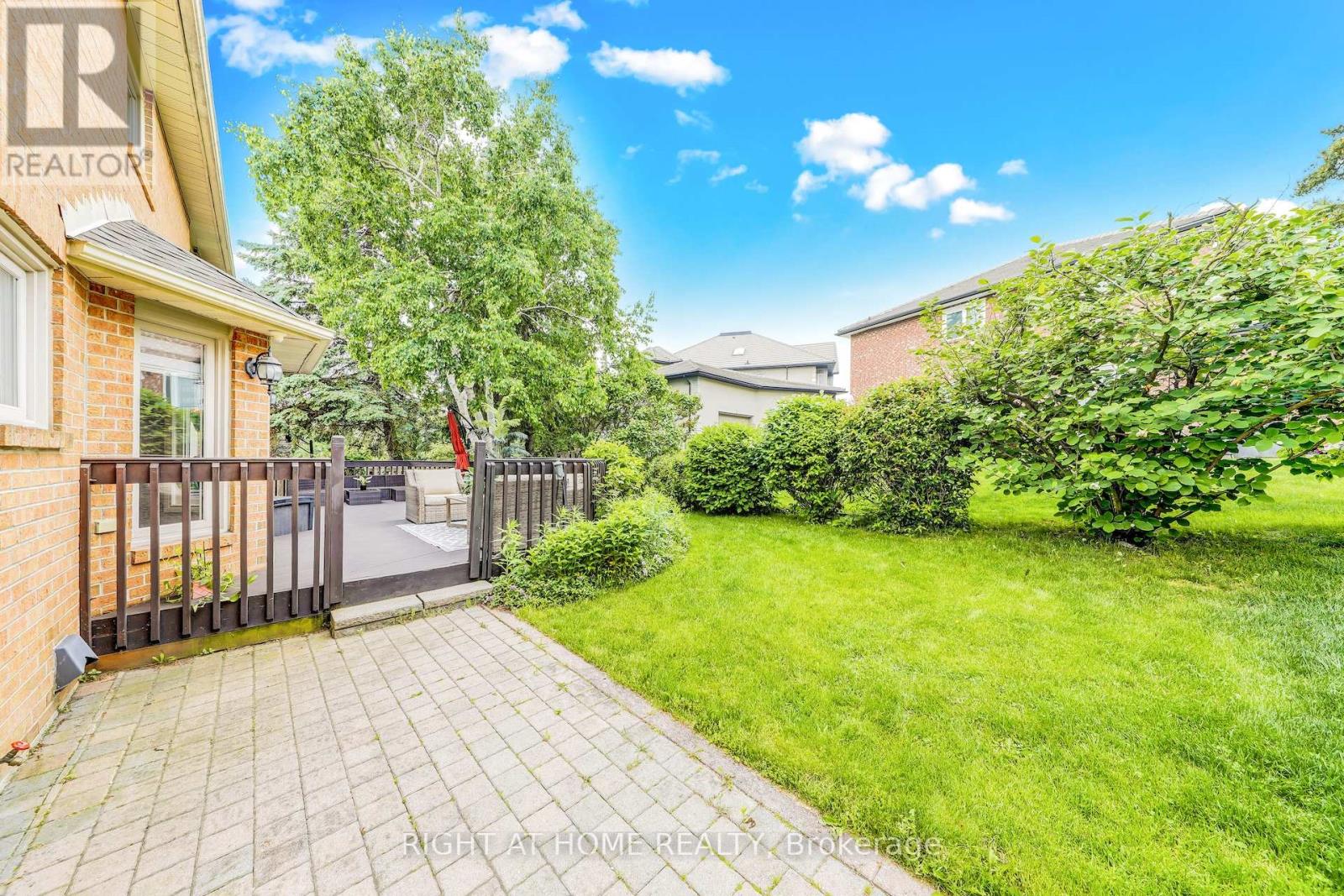 20 Woburn Drive, Vaughan, Ontario  L4L 7H8 - Photo 49 - N12430115