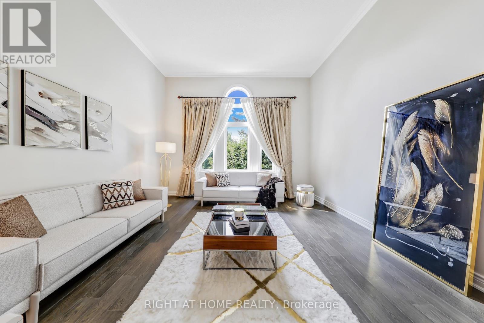 20 Woburn Drive, Vaughan, Ontario  L4L 7H8 - Photo 7 - N12430115