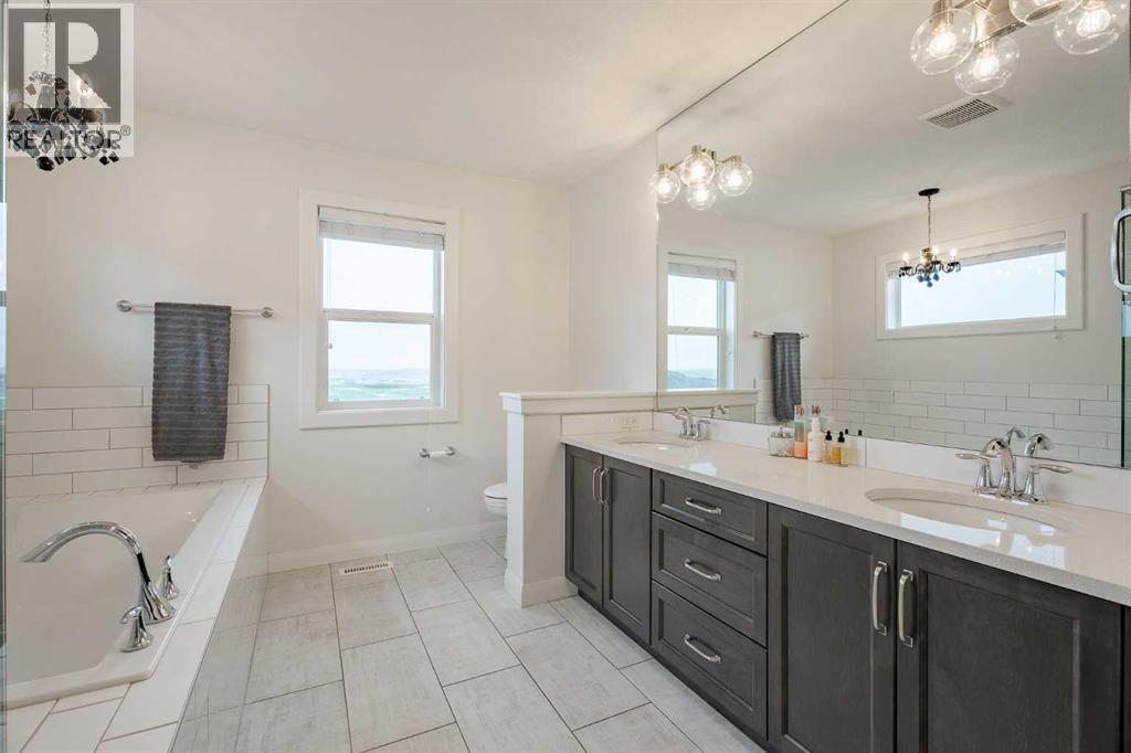 2148 Ravensdun Crescent Se, Airdrie, Alberta  T4A 3K3 - Photo 29 - A2240957