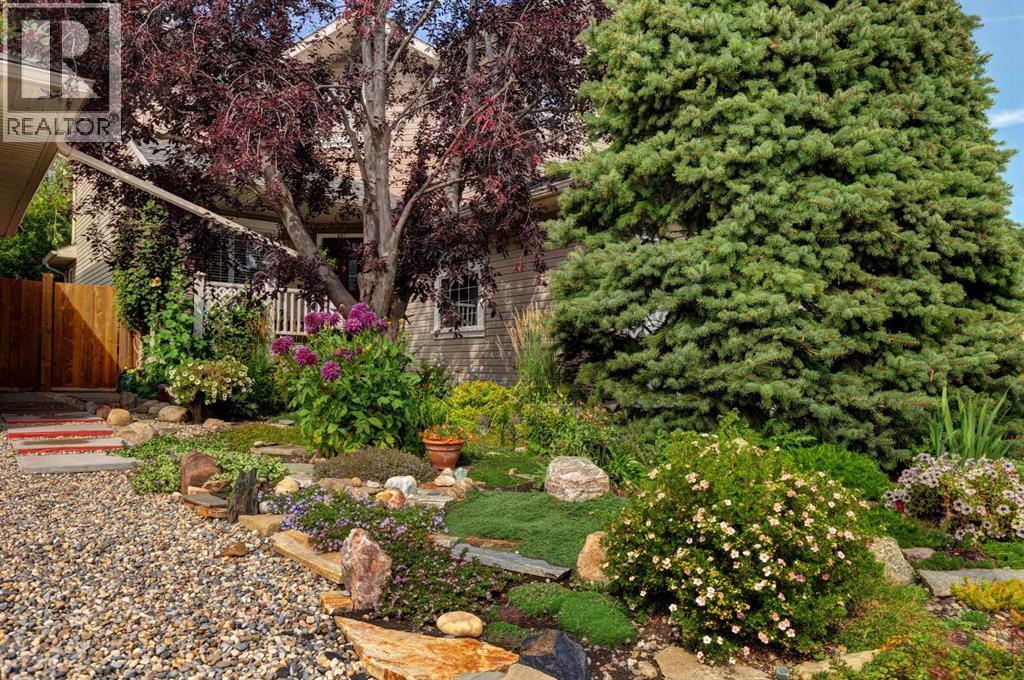 23 Sierra Nevada Way Sw, Calgary, Alberta  T3H 3M6 - Photo 3 - A2251723