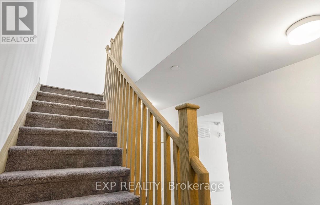 2 - 3560 Colonial Drive, Mississauga, Ontario  L5L 0C1 - Photo 20 - W12430107