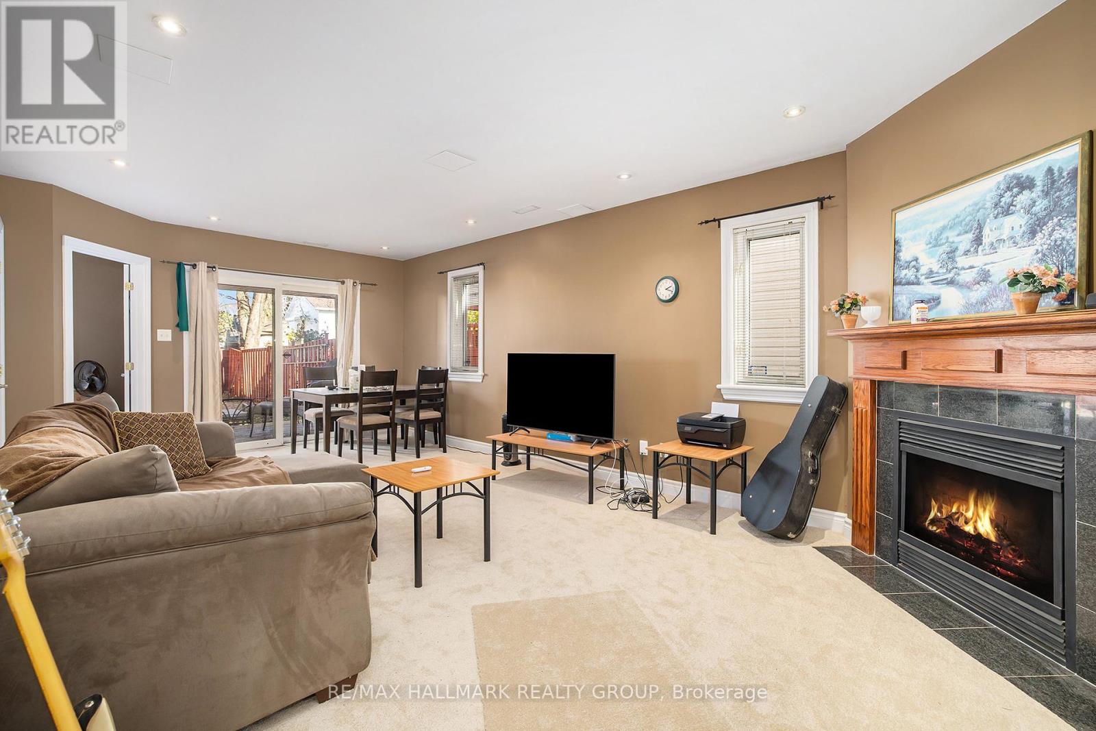 24 Castle Glen Crescent, Ottawa, Ontario  K2L 4H1 - Photo 21 - X12430122