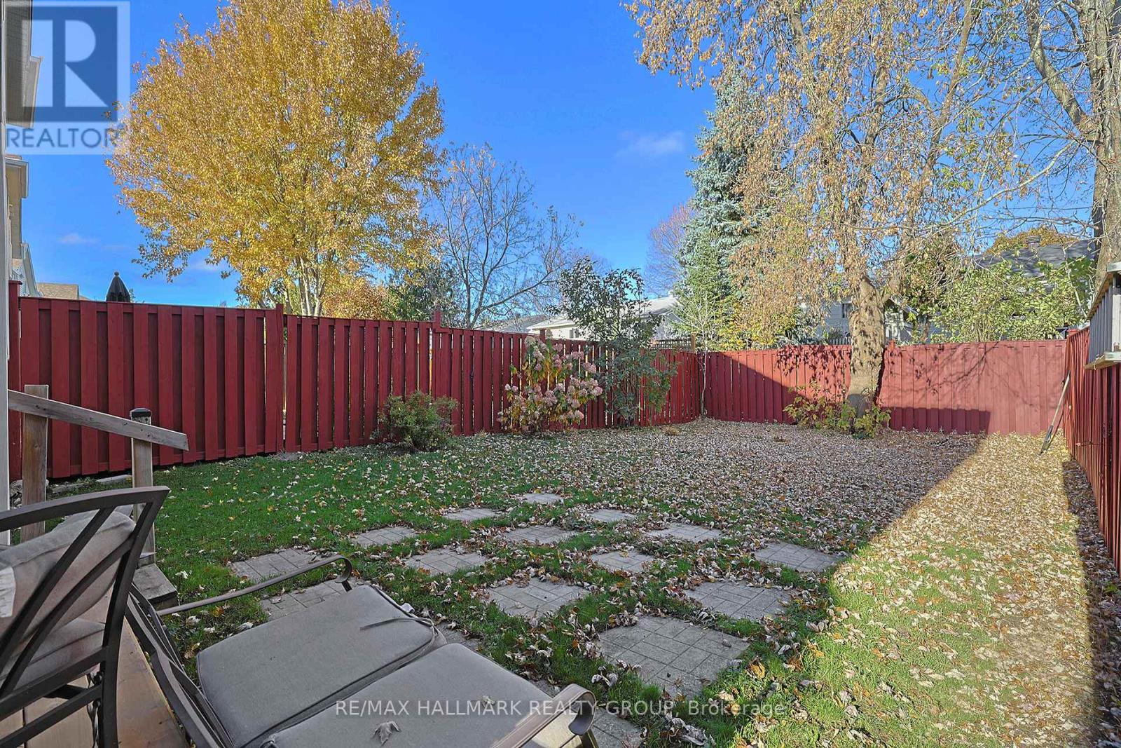 24 Castle Glen Crescent, Ottawa, Ontario  K2L 4H1 - Photo 27 - X12430122
