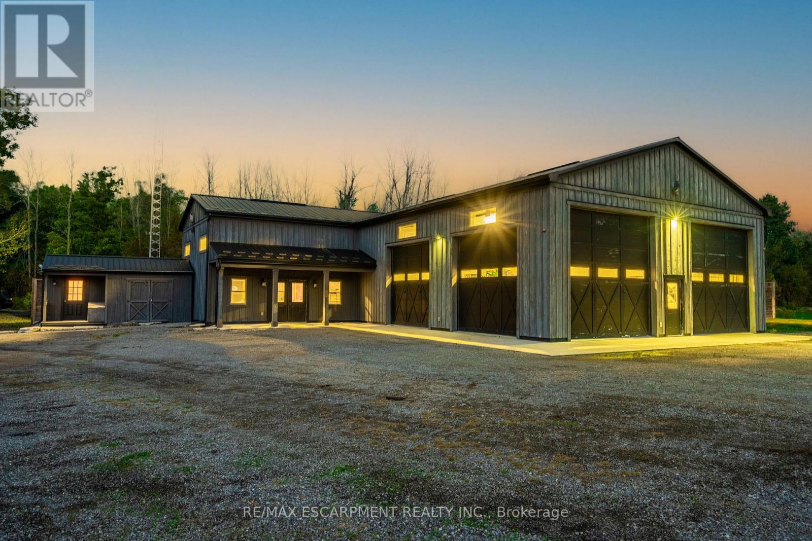 437 6th Concession Road E, Hamilton, Ontario  L8B 1M5 - Photo 31 - X12430097