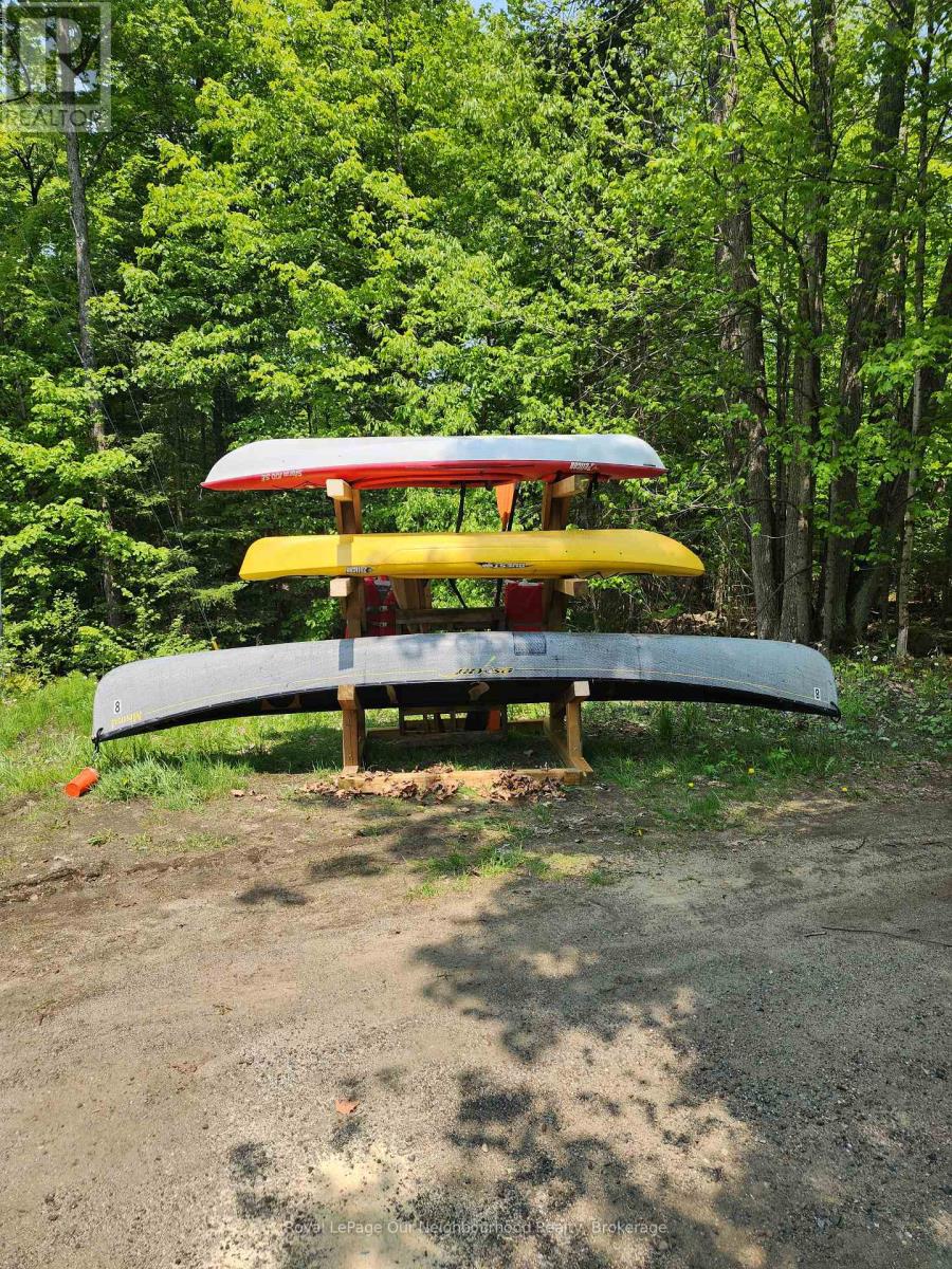 1042 Ski Ridge Trail, Dysart Et Al (Guilford), Ontario  K0M 1M0 - Photo 43 - X12427899