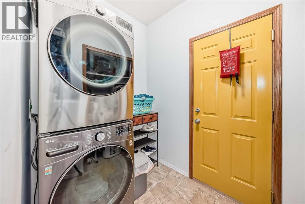 40 Bow Ridge Drive, Cochrane, Alberta  T4C 1V5 - Photo 19 - A2239953