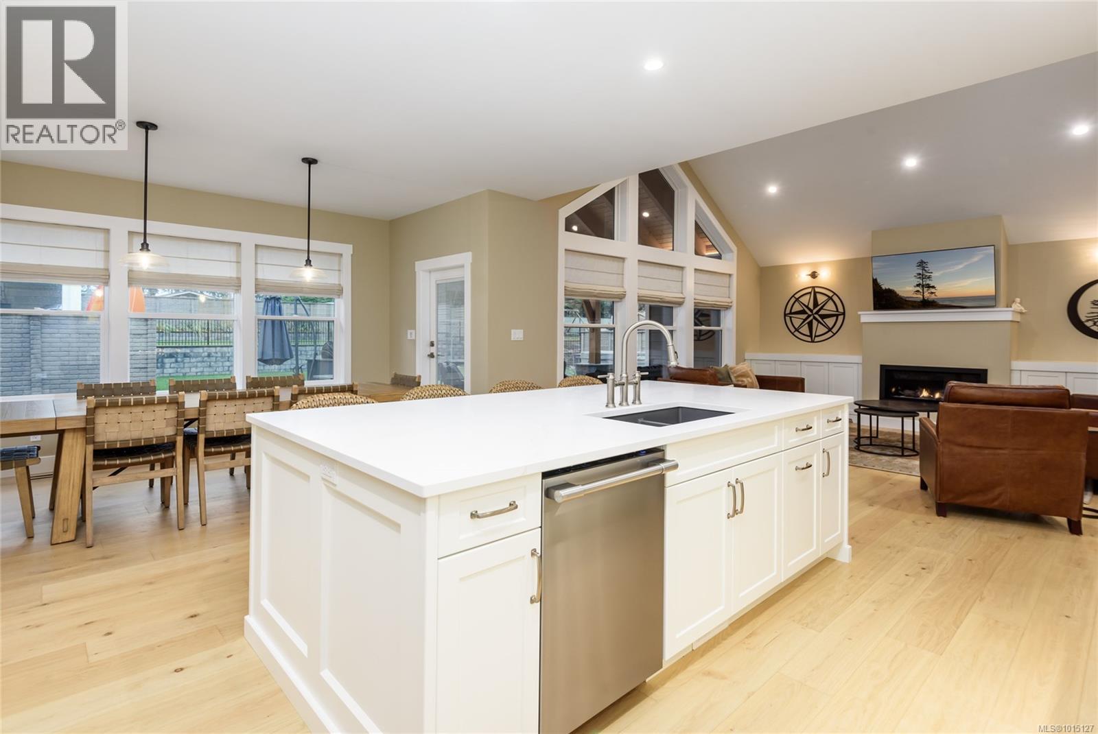 8968 Henderson Ave, Black Creek, British Columbia  V9J 1A4 - Photo 19 - 1015127