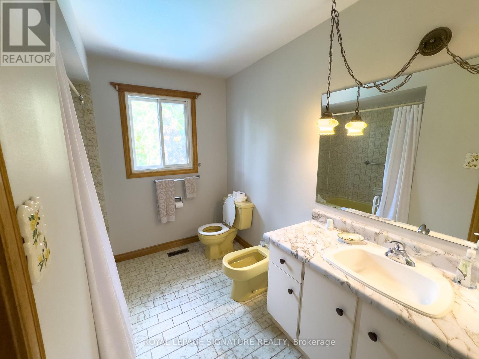 6 Satchell Boulevard, Toronto, Ontario  M1C 3B4 - Photo 19 - E12430119