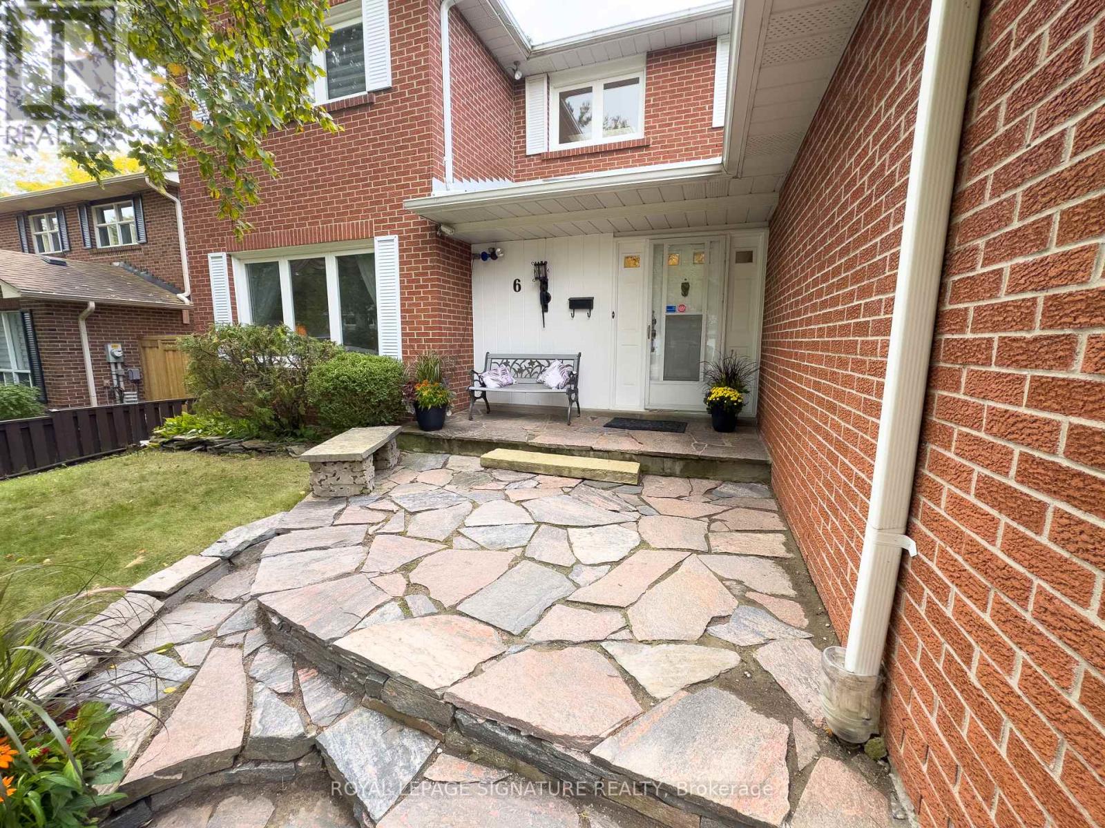 6 Satchell Boulevard, Toronto, Ontario  M1C 3B4 - Photo 3 - E12430119