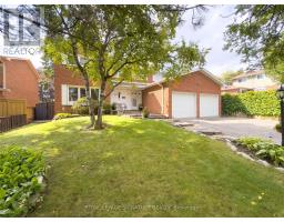 6 SATCHELL BOULEVARD
