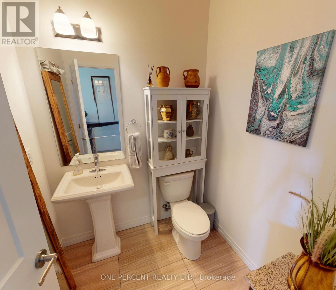 5064 Connor Drive, Lincoln, Ontario  L3J 0S1 - Photo 12 - X12429900