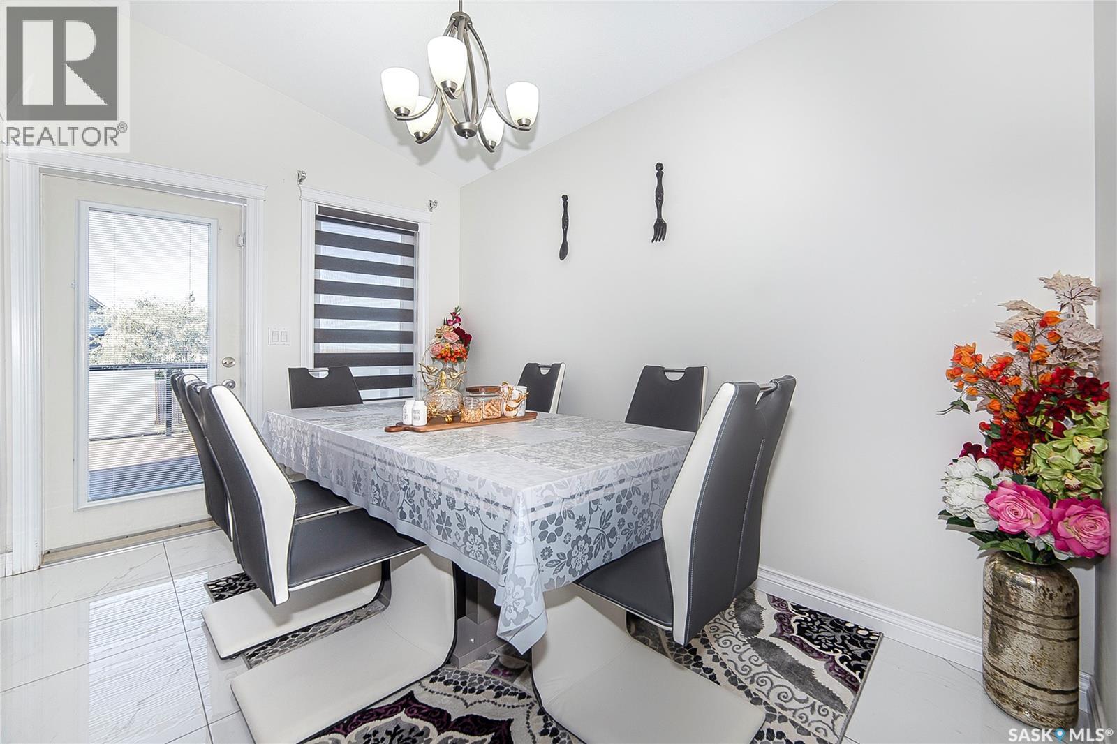 307 Klassen Crescent, Saskatoon, Saskatchewan  S7R 0E9 - Photo 12 - SK019446